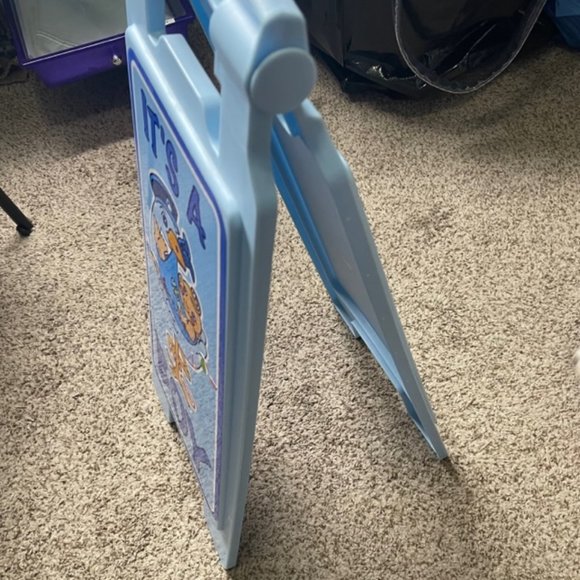 Rubbermaid Little Tikes "It's A Boy" Plastic Stand Up Welcome Sign - Picture 5 of 8